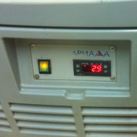 Ремонт морозильного шкафа Ariada - Сервисный центр "ТеплоХолод" - техническое обслуживание и ремонт оборудования для торговли и общепита, поставки запчастей